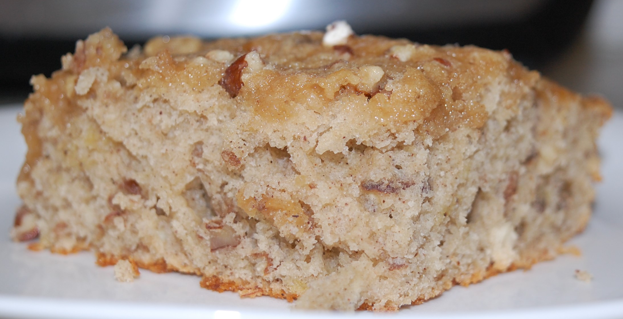 Impossibly Easy Banana Bread Coffee Cake - StolenRecipes.net