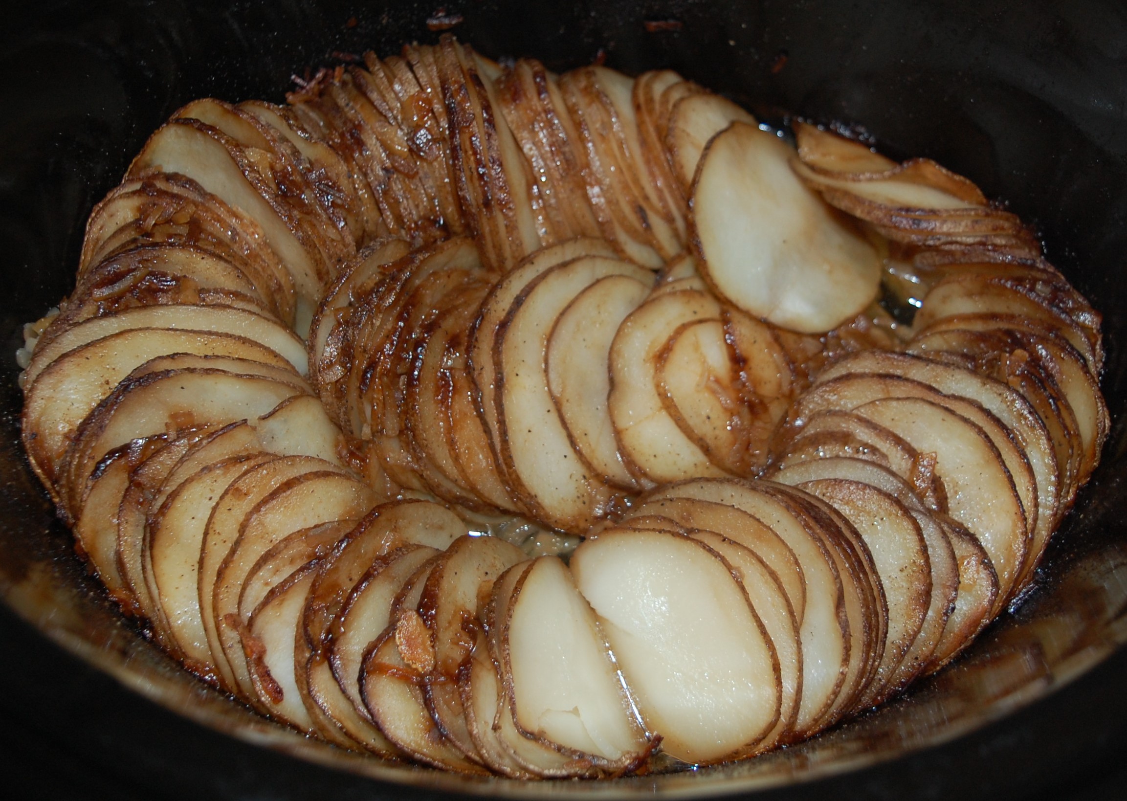 Slow Cooker Lipton Onion Potatoes - StolenRecipes.net